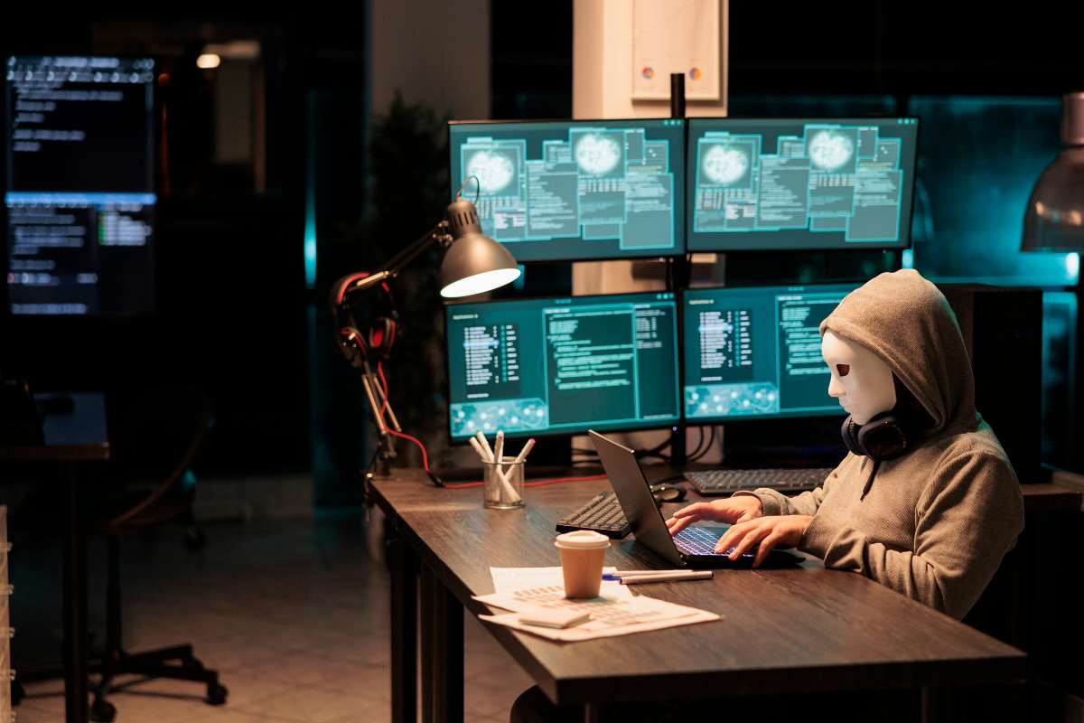 Email Hosting Servers (4)